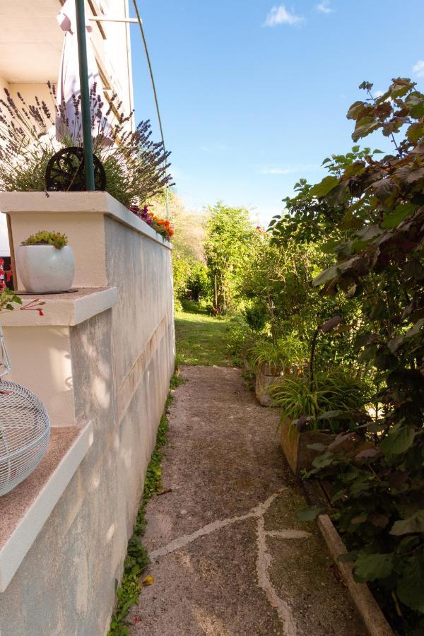 L'appartement à Cardaillac Rodez Exterior foto